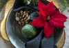 Decoraciones de mesa con poinsettias