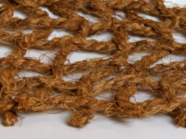 Detalle de una red de malla de coco