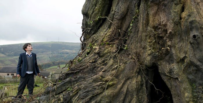 El árbol de un monstruo viene a verme es un Tejo