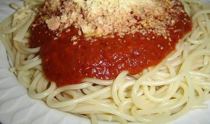 espaguetis con salsa