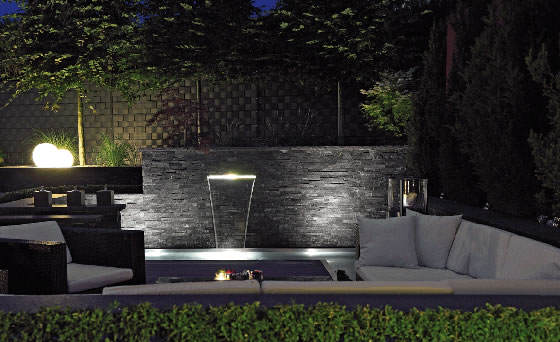 Cascada empotrable con Iluminación LED para estanques, patios, terrazas, jardines..