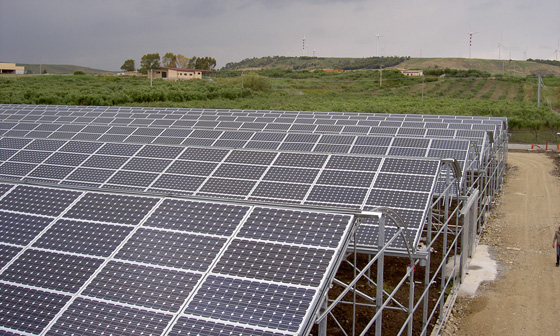 Invernaderos con paneles solares