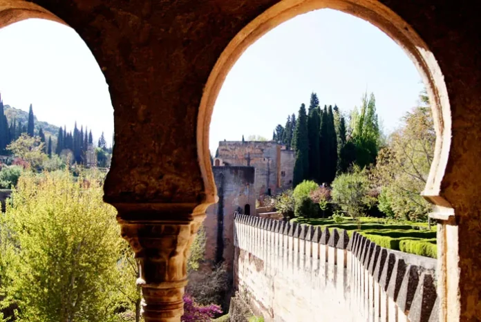 Jardín hispanoárabe de la Alhambra Jardín hispanoárabe de la Alhambra