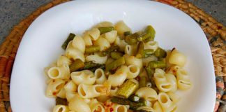 pasta con esparragos verdes