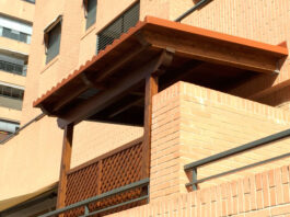 Pérgolas con panel sándwich