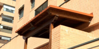 Pérgolas con panel sándwich