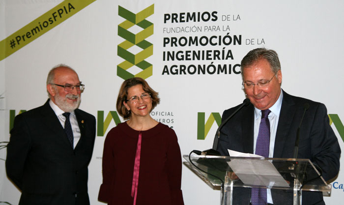 AEFA recibe el Premio Iniciativa y Desarrollo